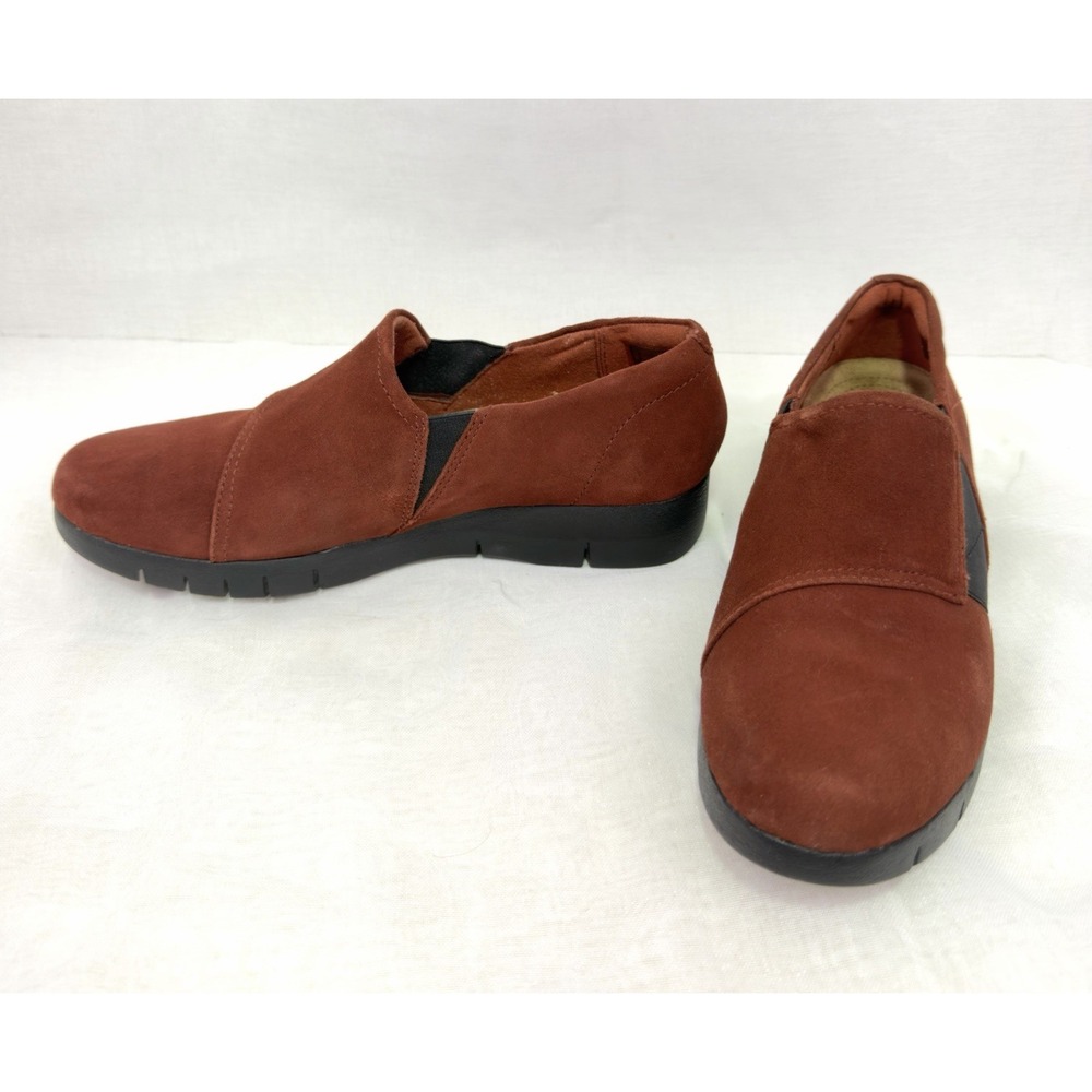 Clarks Artisan 6.5 M Rust Red Suede Slip On Loafers Comfort Shoes
